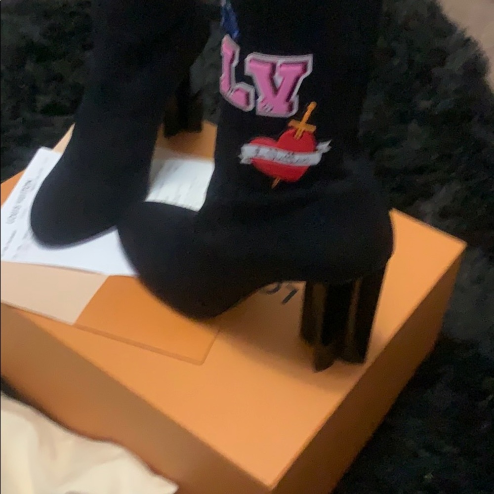 Louis Vuitton boots size 41